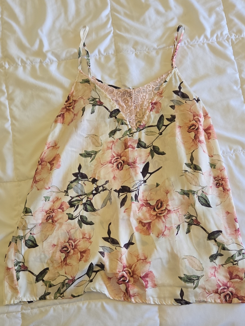 Floral Lace-Trim Cami Top in Cream and Pink